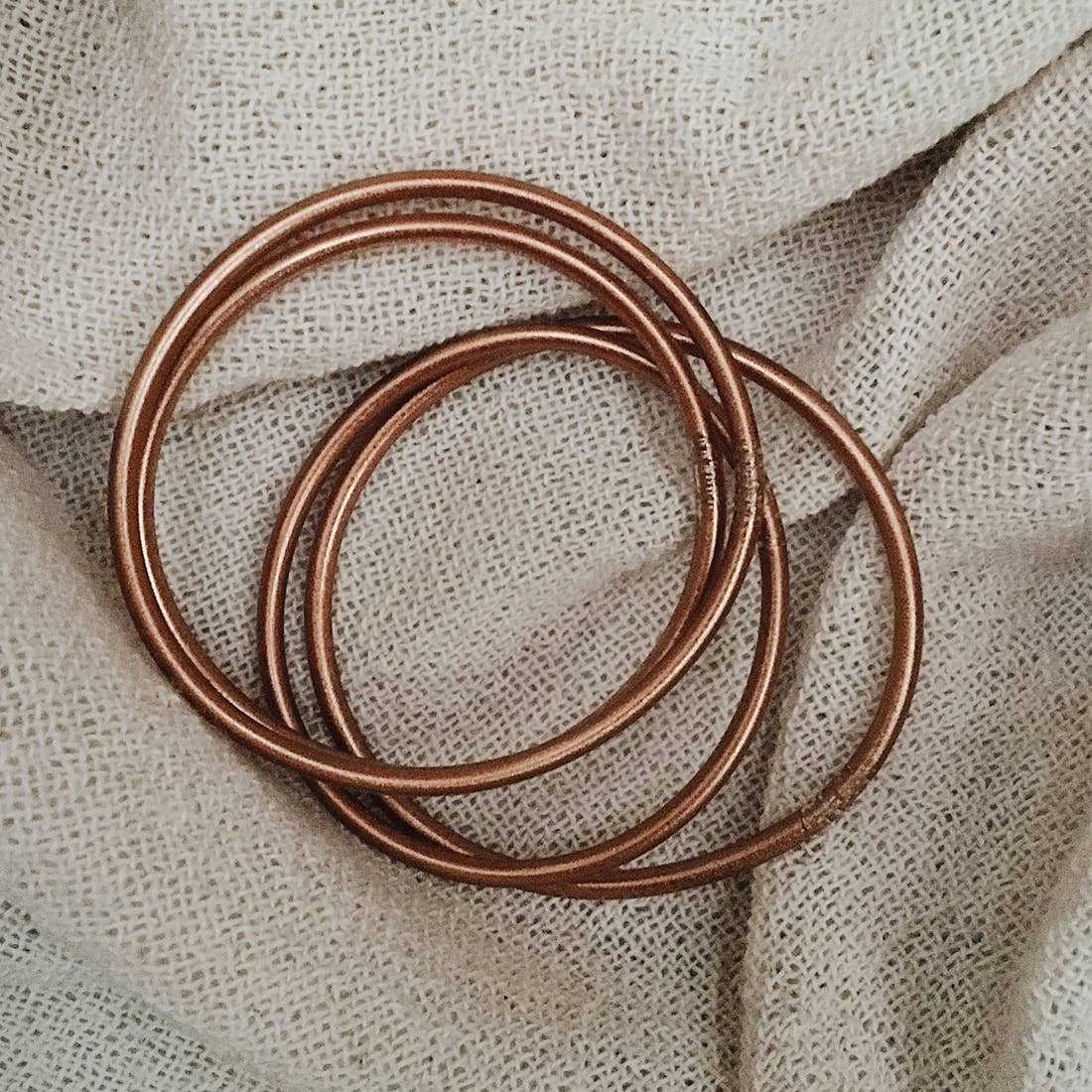 Elegante koperarmbanden van RAAK.Armband | Boeddhi KoperFijn, minimalistisch en symbolisch, geschikt voor sieraden en accessoires