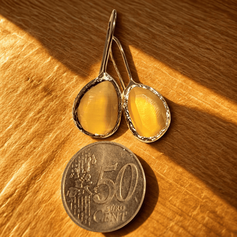 CATeye oorbellen met zilveren rand, boho stijl, uniek design
