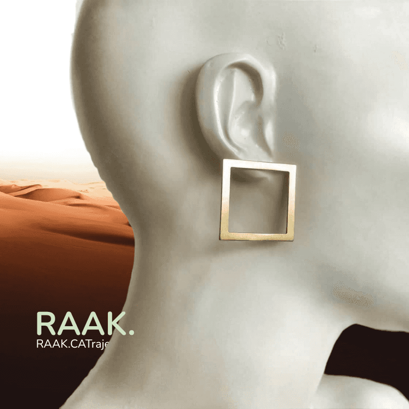 modulaire vierkante oorbellen RAAK. in goudkleur