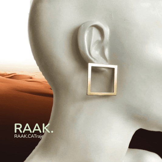 modulaire vierkante oorbellen RAAK. in goudkleur