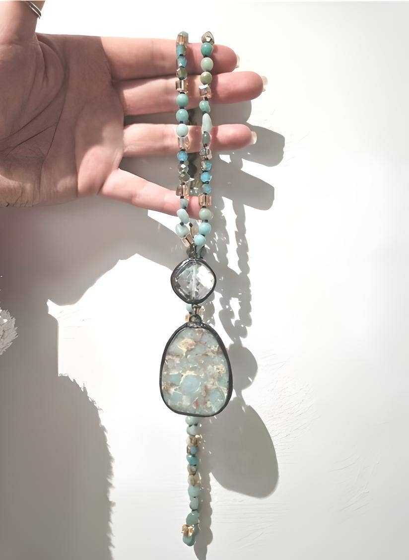 Kleurrijke bohemien halsketting met turquoise en parel