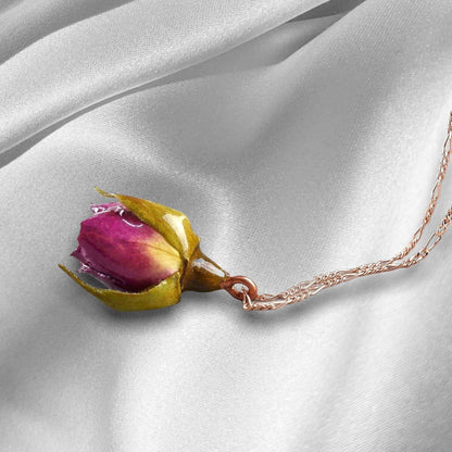 Rozenknop ketting, roze en goud, elegante sieraden
