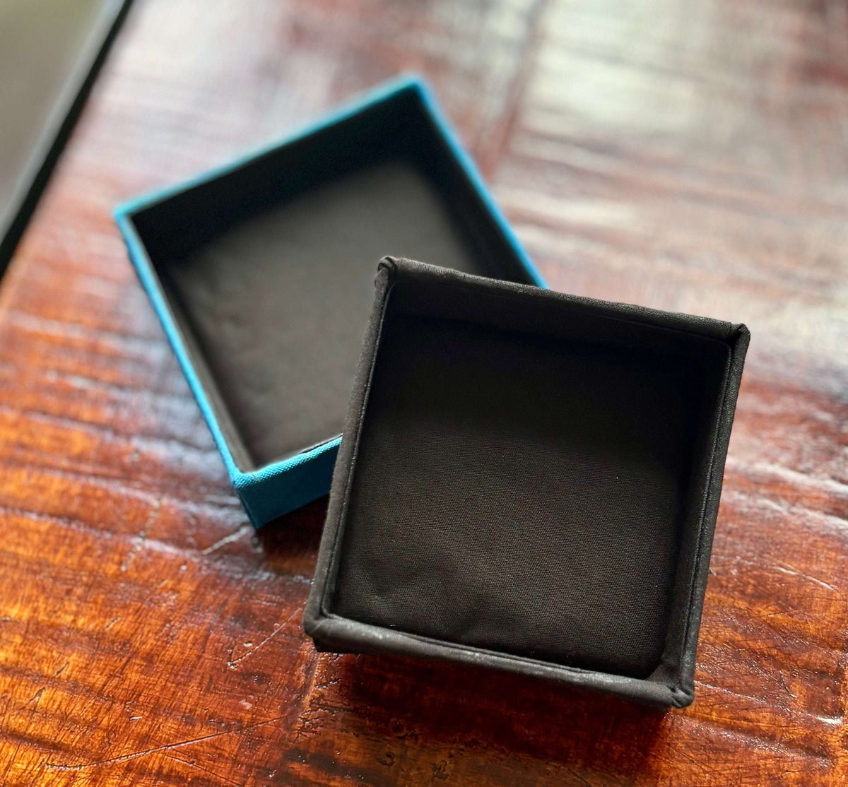 kleurrijke stoffen cadeaubox, herbruikbare sieradendoos voor cadeaus