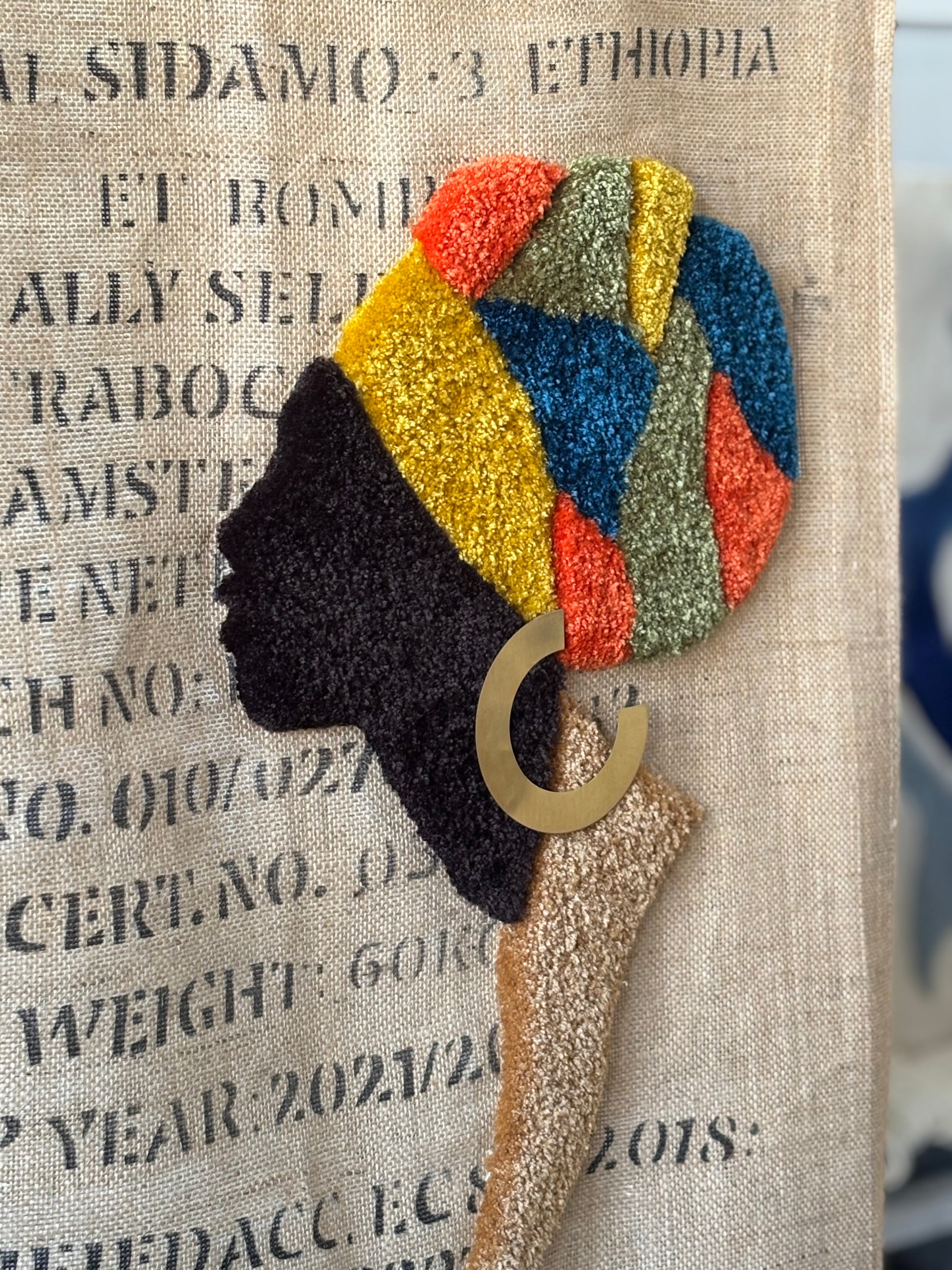 Handgetuft wandwerk detail