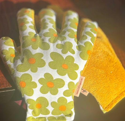 Verzwarend warmtekussentje met bloemenprint en gele kleur, geschikt voor ontspanning en zelfzorg