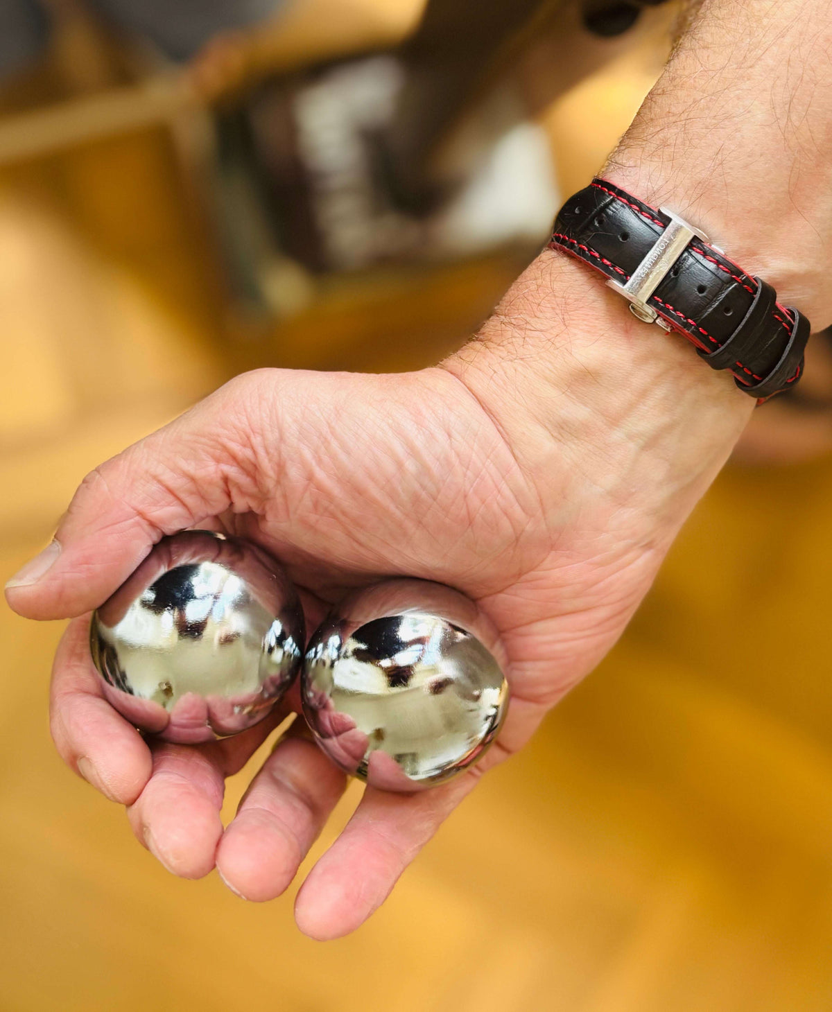 RAAK.Baoding BALLS - Handmassage en stressverlichting, set van 2, verchroomd staal