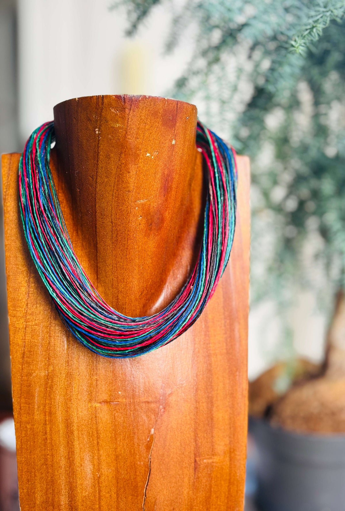 Uniekee bohemien halsketting van draad, handgemaakt, uniek accessoire