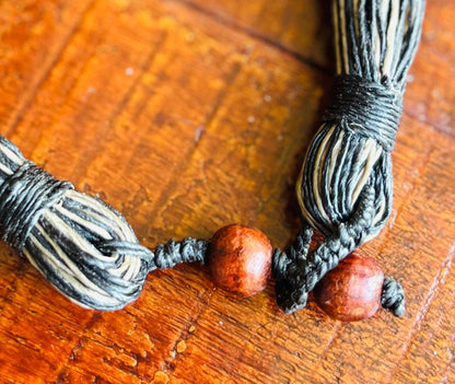 Gewaxt katoenen halsketting met houten kralen, handgemaakt, kleurrijk, uniek