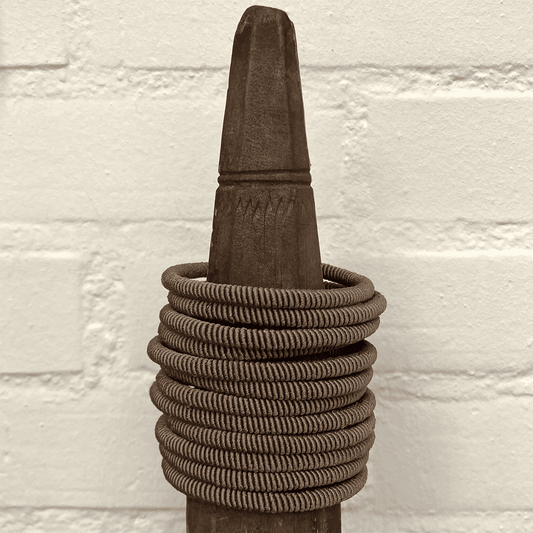 Draadarmband handgemaakt, minimalistisch, bruin, sieraden, polssieraad