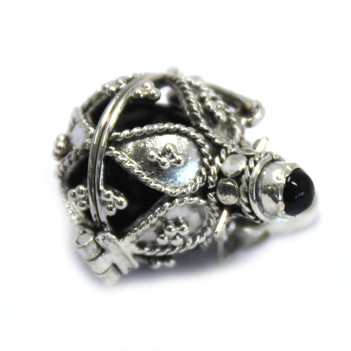 zilveren ketting met gedetailleerde ornamenten, spirituele sieraden